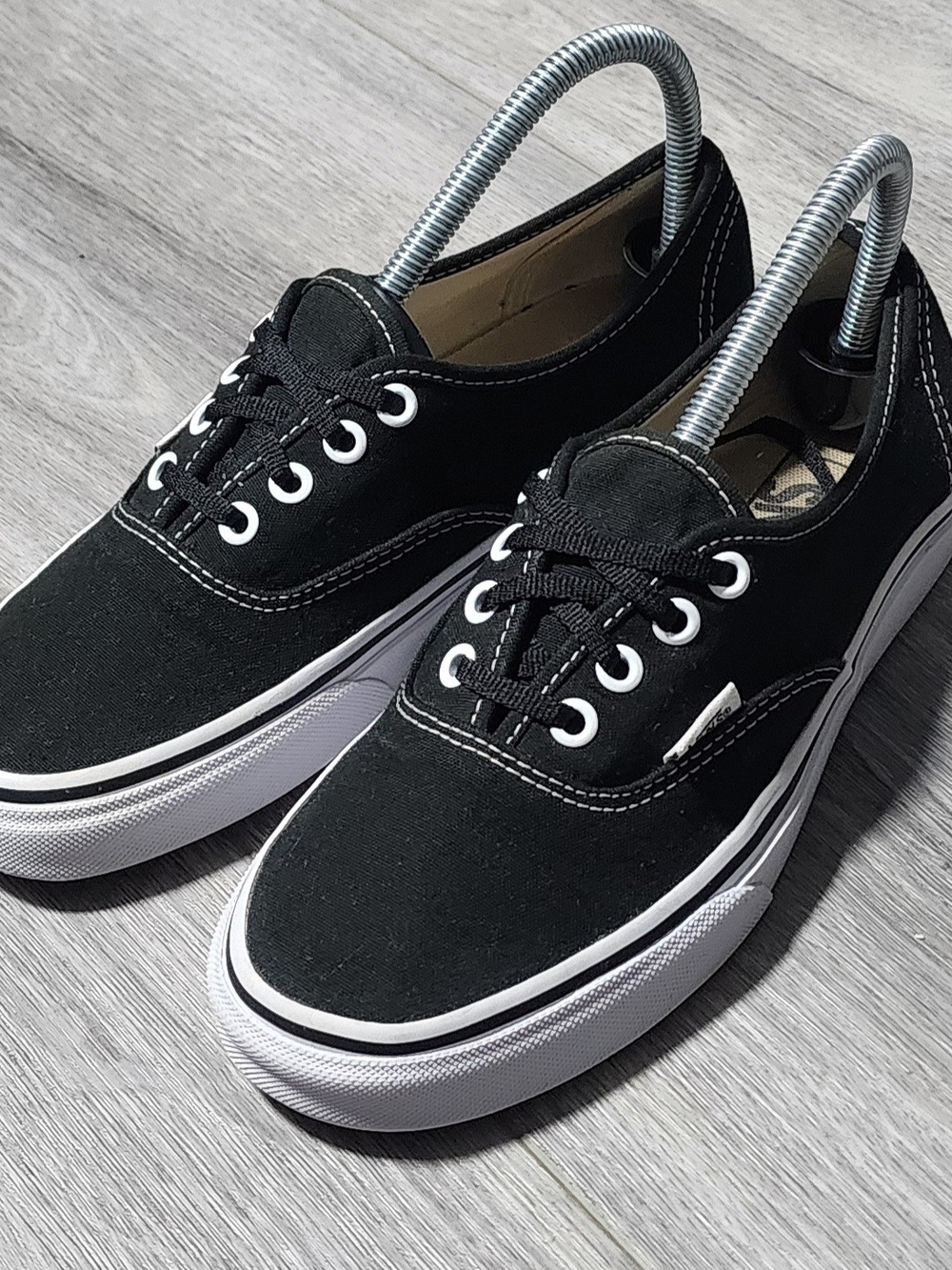 Vans Authentic Black & White Low Top Canvas Sneakers Womens Size 7 Mens Size 5.5